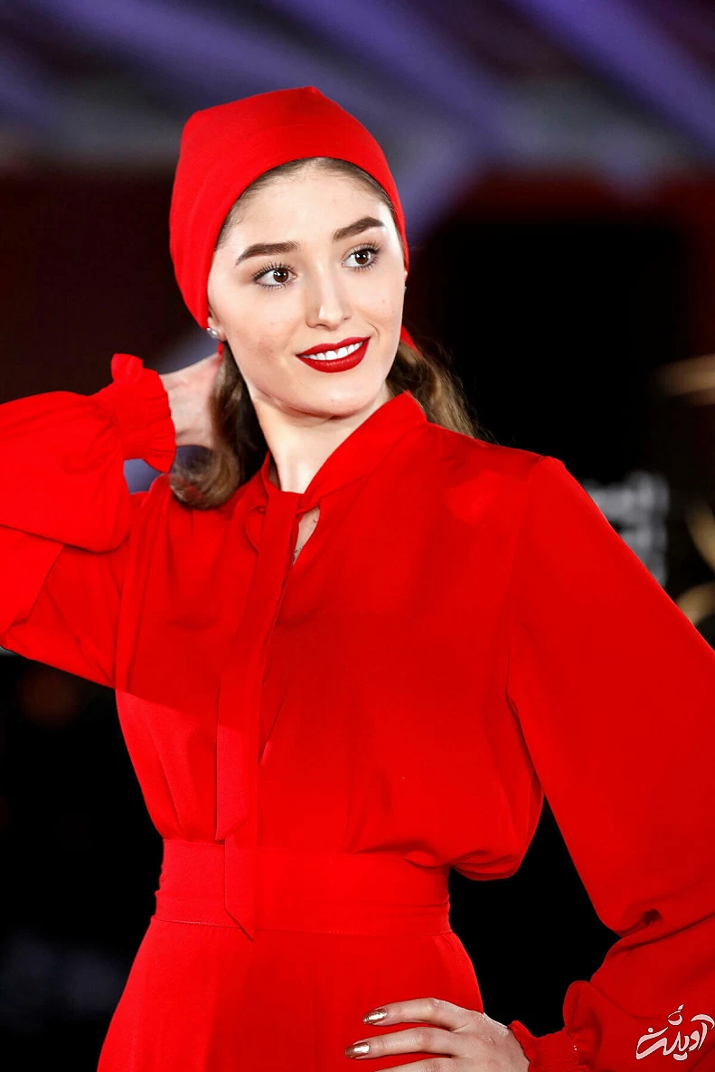نوید محمدزاده